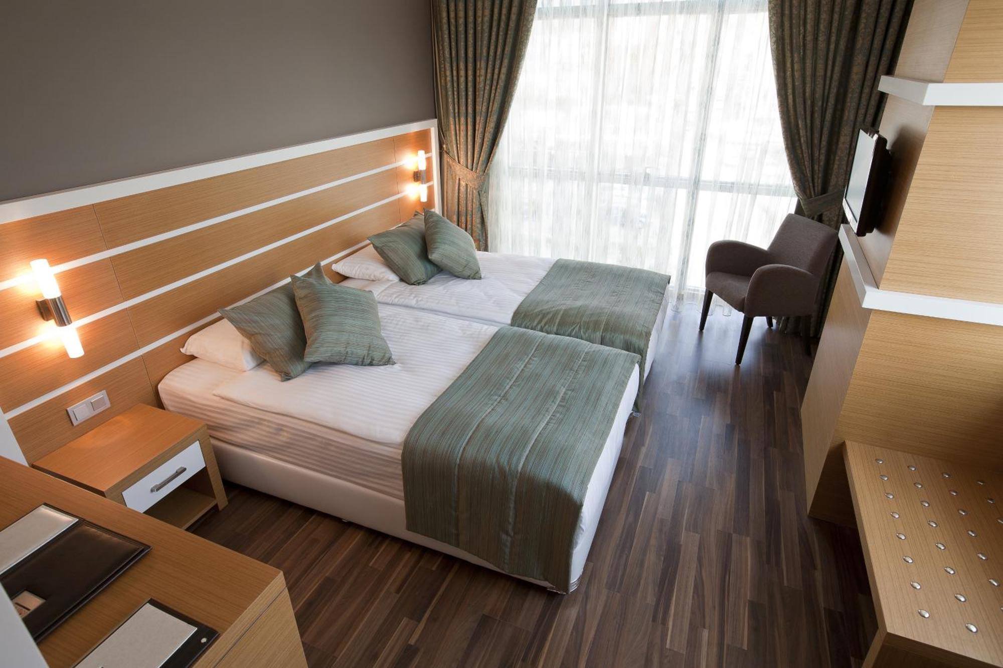Fourway Hotel&Spa Dortyol Экстерьер фото